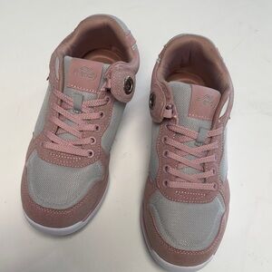 Women's Friendly Shoes Excursion Calla Lily size 6